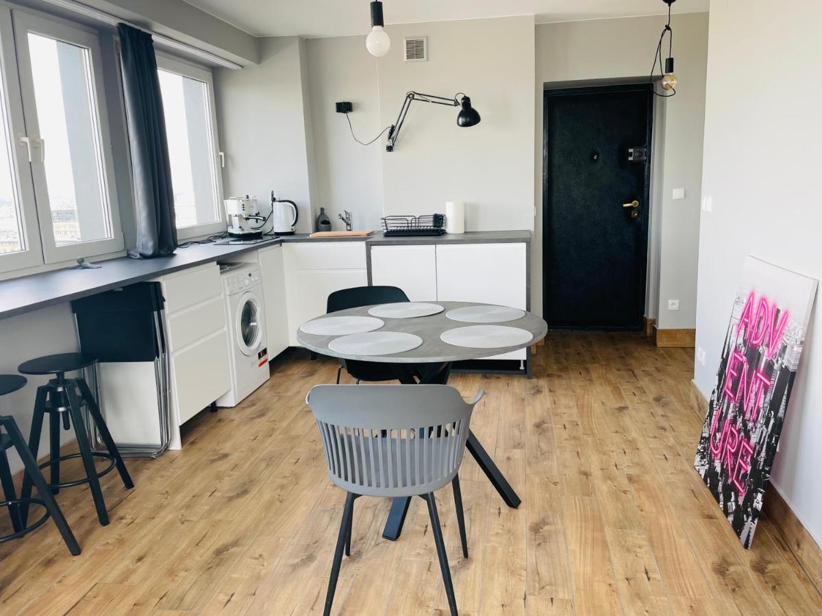 Apartmán Chmielna Varšava Exteriér fotografie