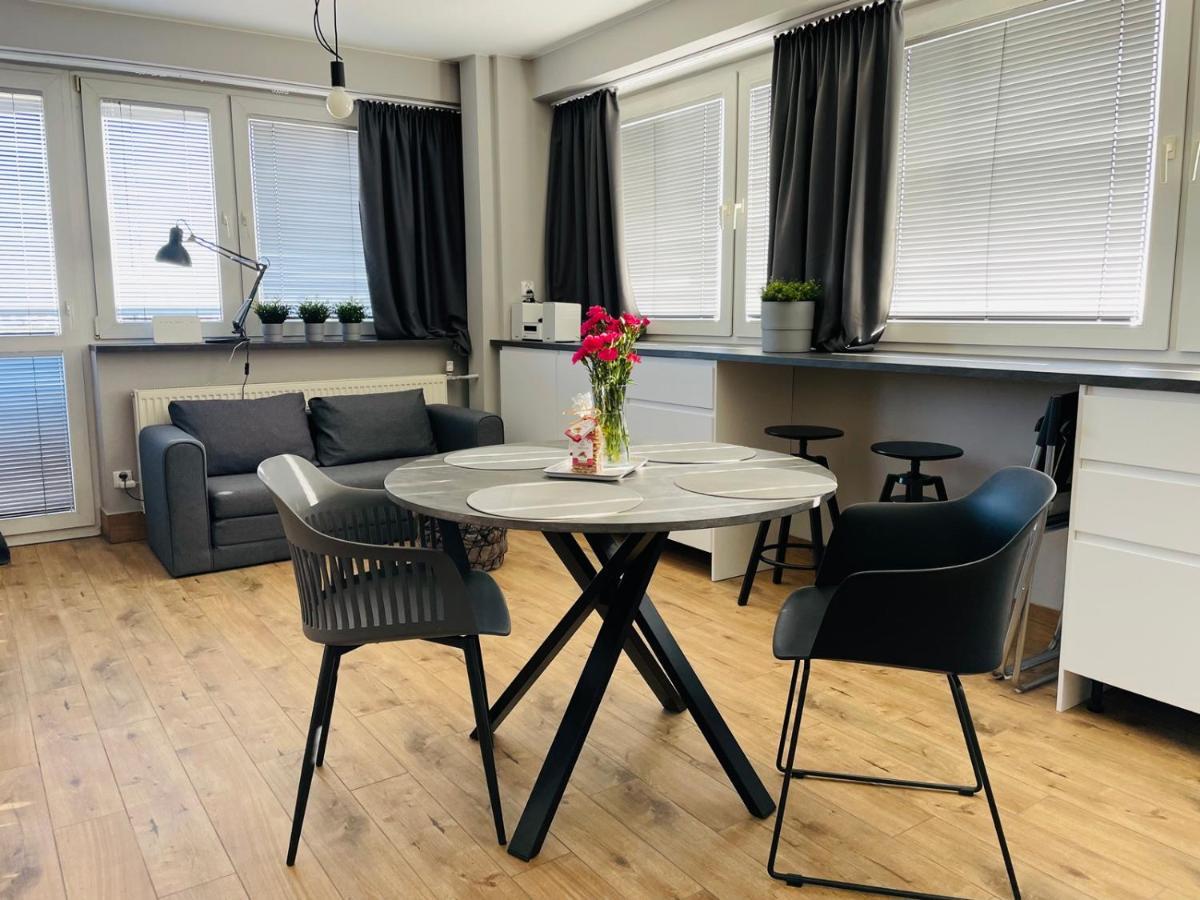 Apartmán Chmielna Varšava Exteriér fotografie